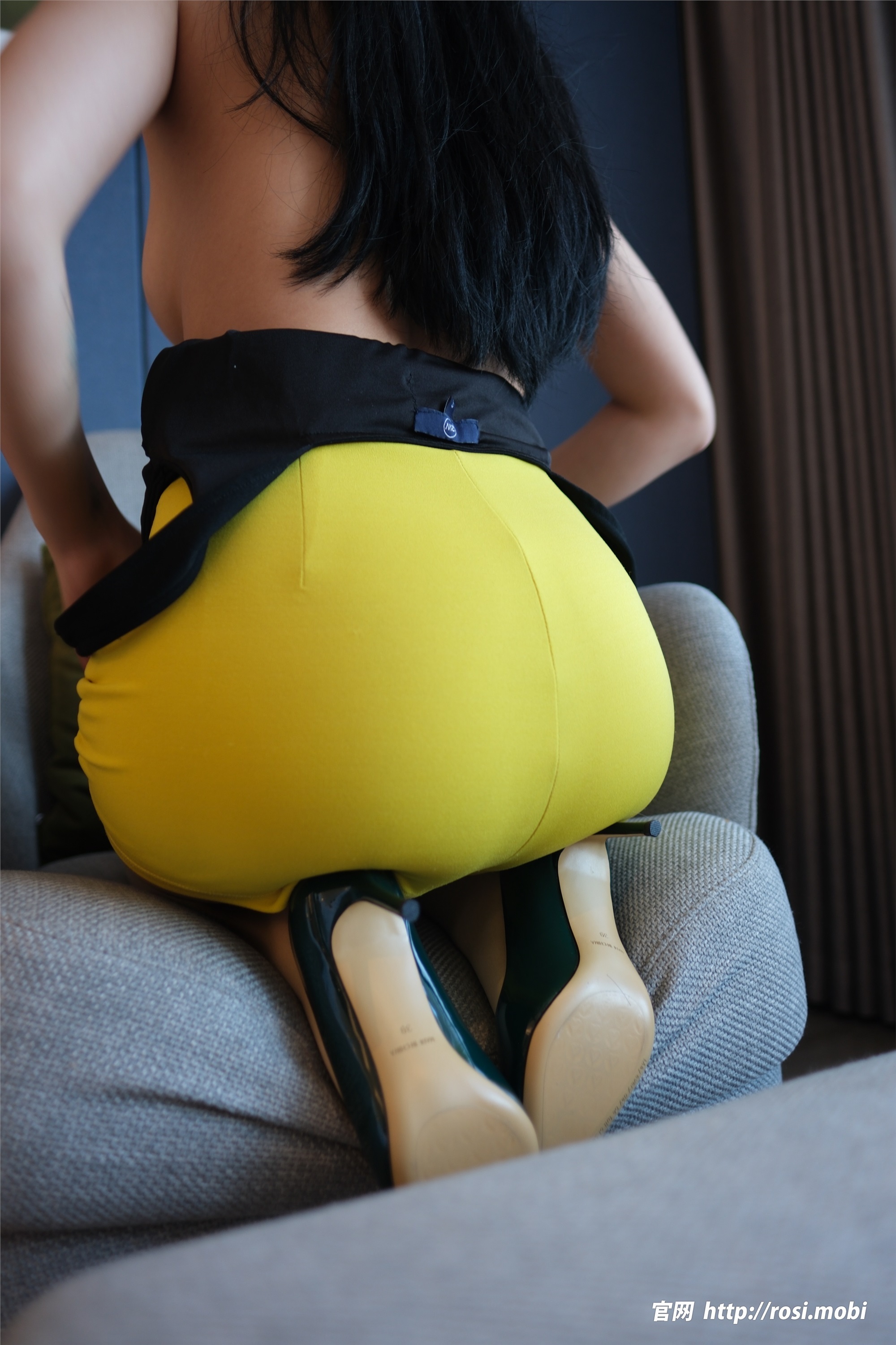 ROSI写真 2025.02.20 NO.4826